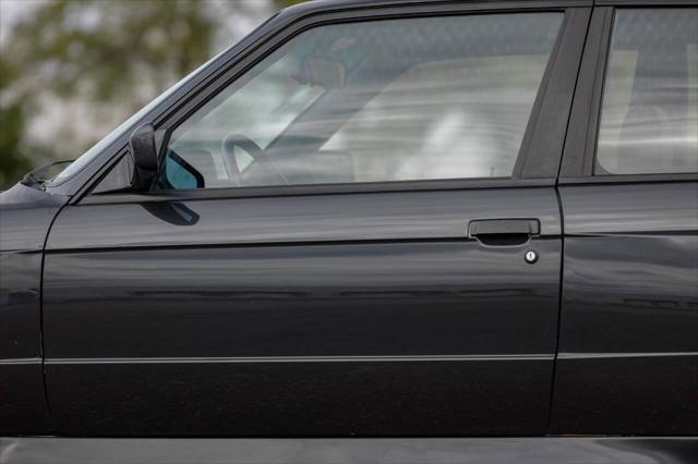 Photo of 1989 Gray BMW M3