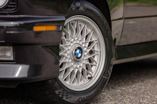 Photo of 1989 Gray BMW M3