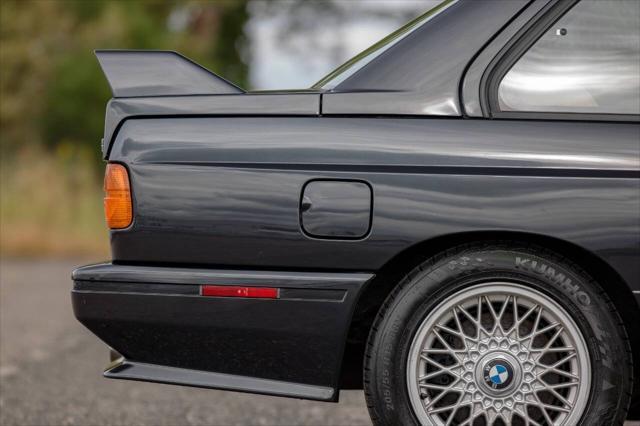 Photo of 1989 Gray BMW M3