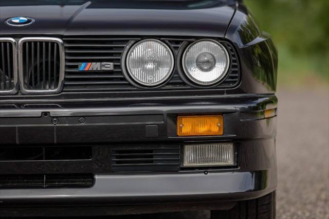 Photo of 1989 Gray BMW M3