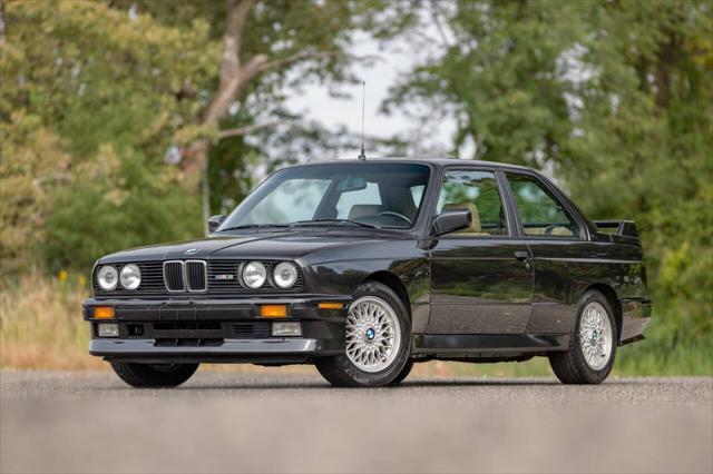 Photo of 1989 Gray BMW M3