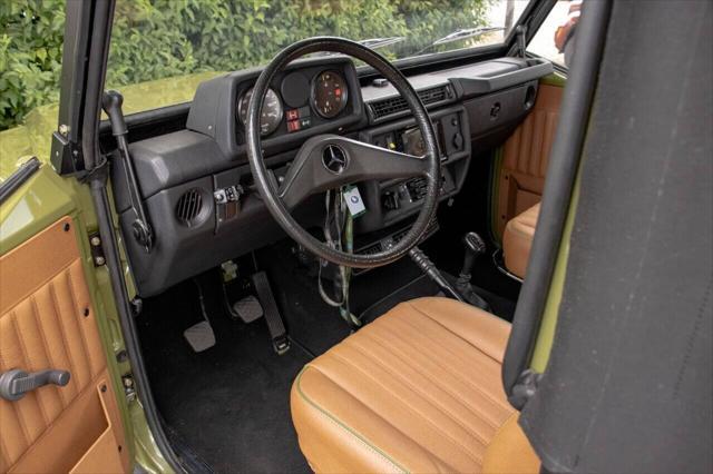 Photo of 1991 Green Mercedes-Benz G-Class