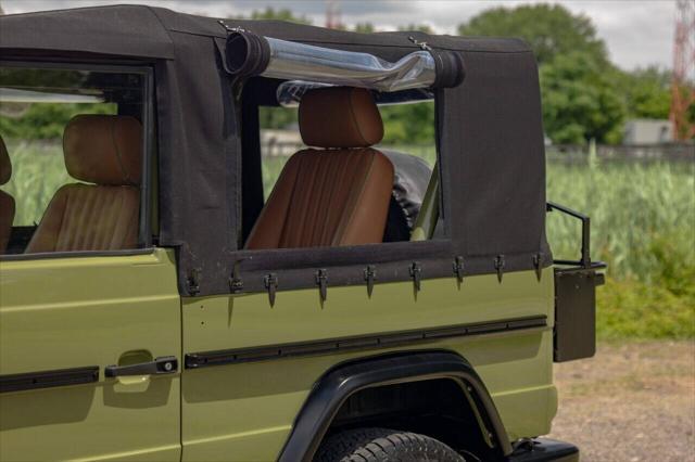 Photo of 1991 Green Mercedes-Benz G-Class