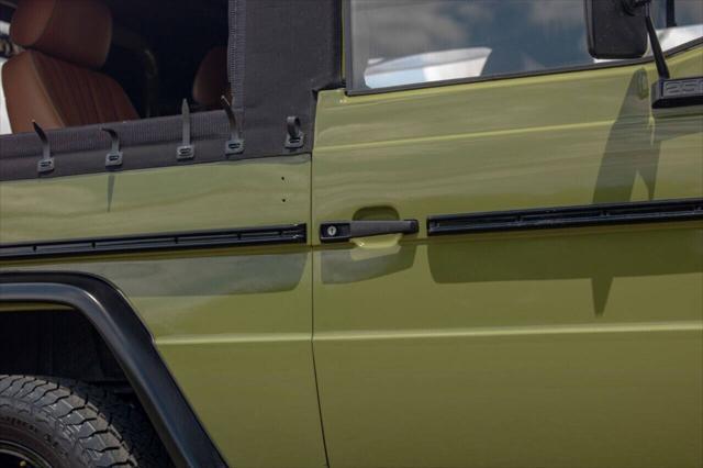 Photo of 1991 Green Mercedes-Benz G-Class
