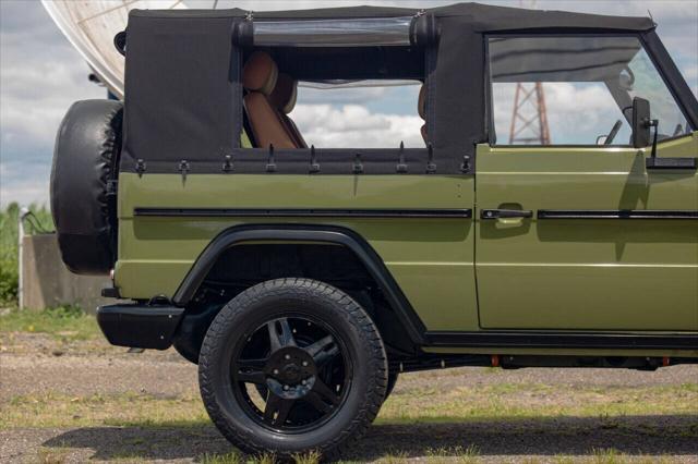 Photo of 1991 Green Mercedes-Benz G-Class