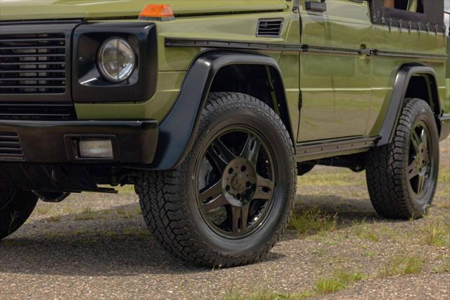 Photo of 1991 Green Mercedes-Benz G-Class