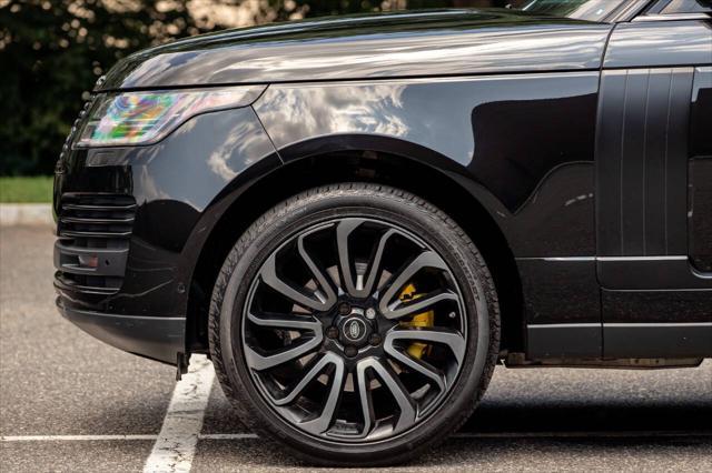 Photo of 2020 Black Land Rover Range Rover