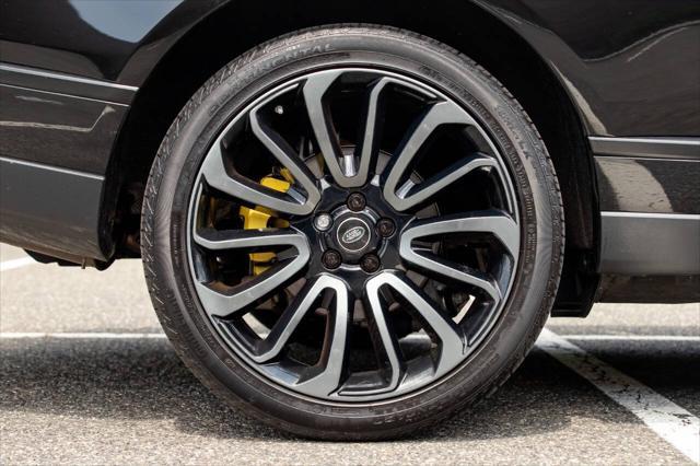 Photo of 2020 Black Land Rover Range Rover