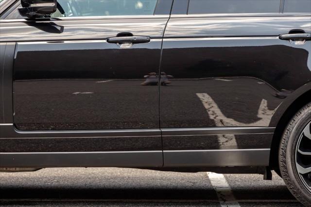 Photo of 2020 Black Land Rover Range Rover