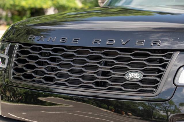 Photo of 2020 Black Land Rover Range Rover