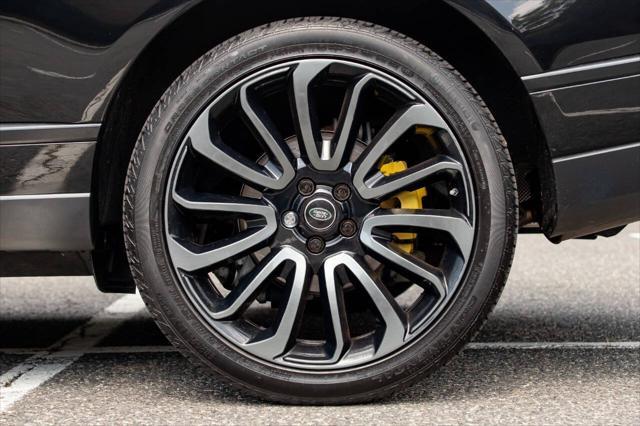 Photo of 2020 Black Land Rover Range Rover