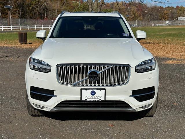 Photo of 2017 White Volvo XC90