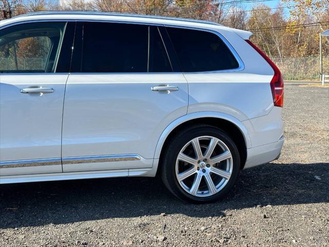 Photo of 2017 White Volvo XC90