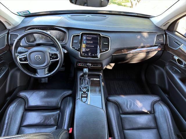 Photo of 2017 White Volvo XC90