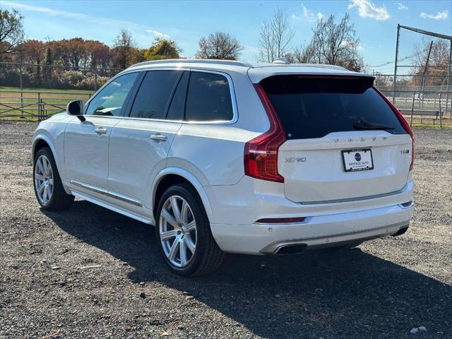 Photo of 2017 White Volvo XC90