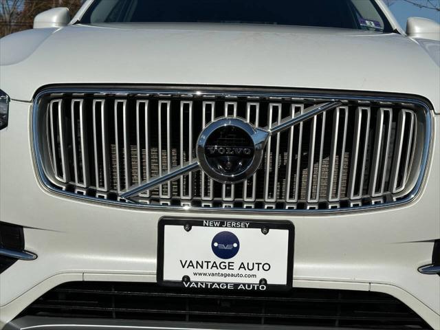 Photo of 2017 White Volvo XC90