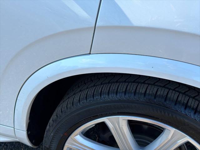 Photo of 2017 White Volvo XC90