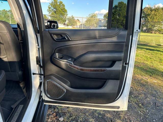 Photo of 2020 Summit White Chevrolet Suburban