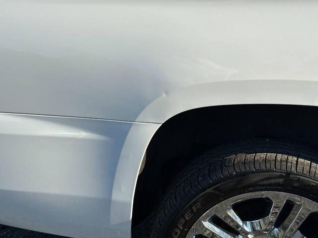 Photo of 2020 Summit White Chevrolet Suburban