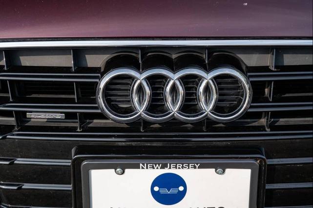 Photo of 2015 Burgundy Audi A5