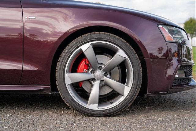 Photo of 2015 Burgundy Audi A5