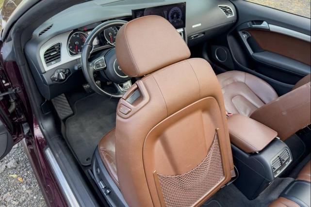 Photo of 2015 Burgundy Audi A5