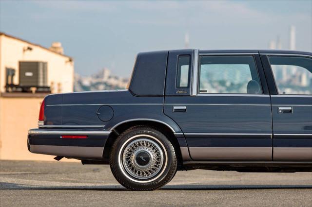 Photo of 1992 Blue Chrysler New Yorker