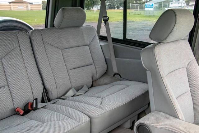 Photo of 1995 White Mercedes-Benz G-Class