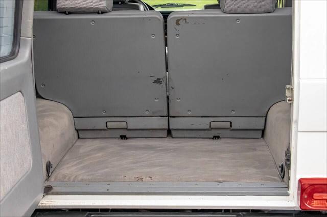 Photo of 1995 White Mercedes-Benz G-Class