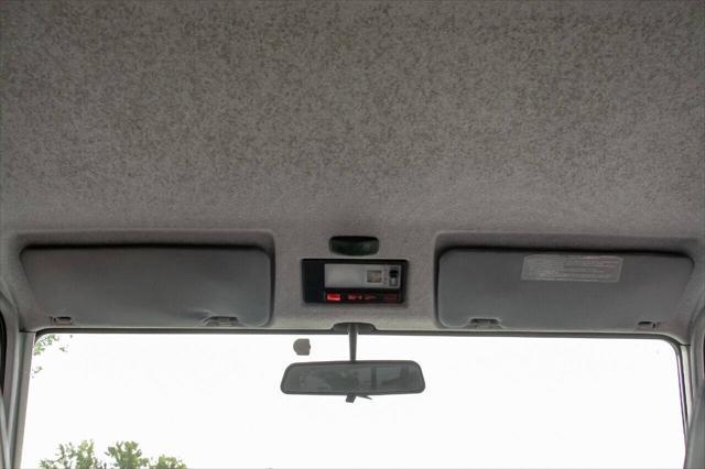 Photo of 1995 White Mercedes-Benz G-Class