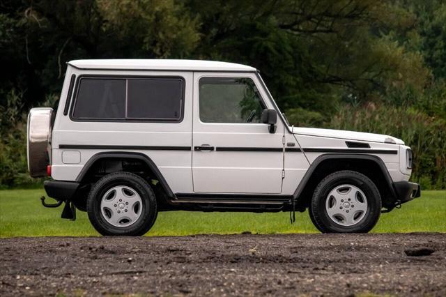 Photo of 1995 White Mercedes-Benz G-Class