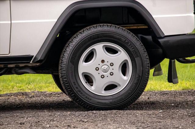 Photo of 1995 White Mercedes-Benz G-Class