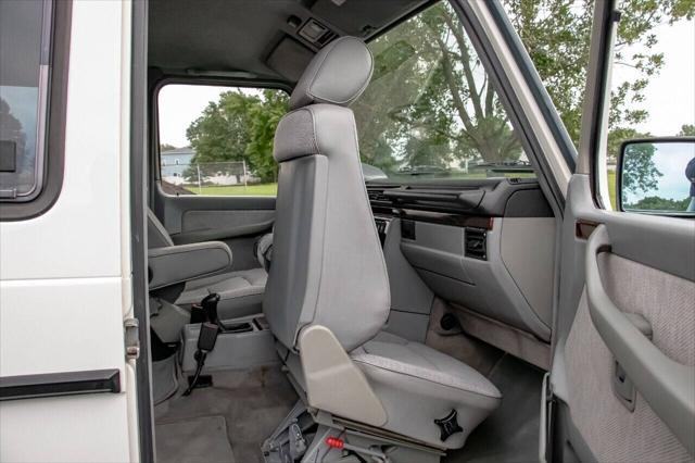 Photo of 1995 White Mercedes-Benz G-Class