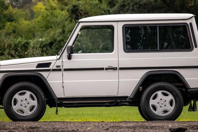 Photo of 1995 White Mercedes-Benz G-Class