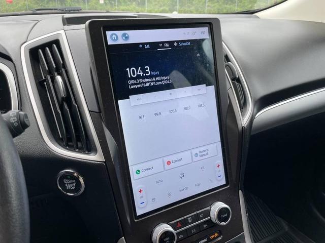 Photo of 2021 Agate Black Metallic Ford Edge