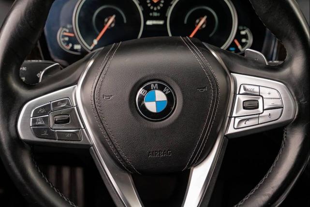 Photo of 2018 Black BMW 740e