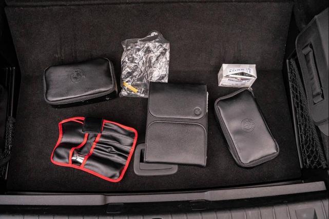 Photo of 2018 Black BMW 740e