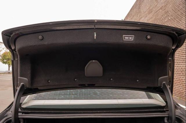 Photo of 2018 Black BMW 740e