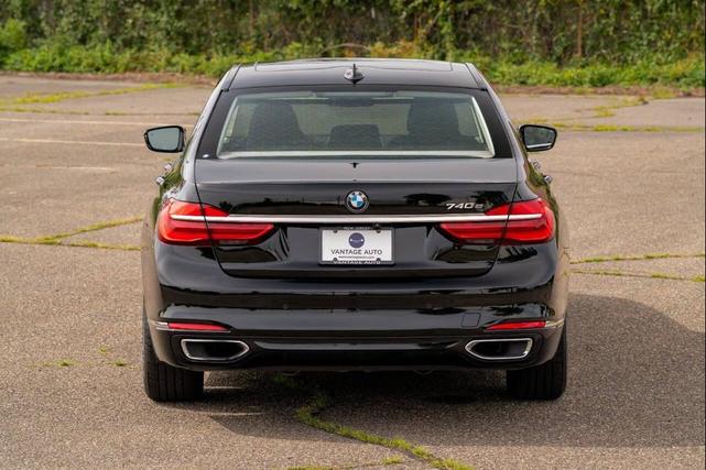 Photo of 2018 Black BMW 740e