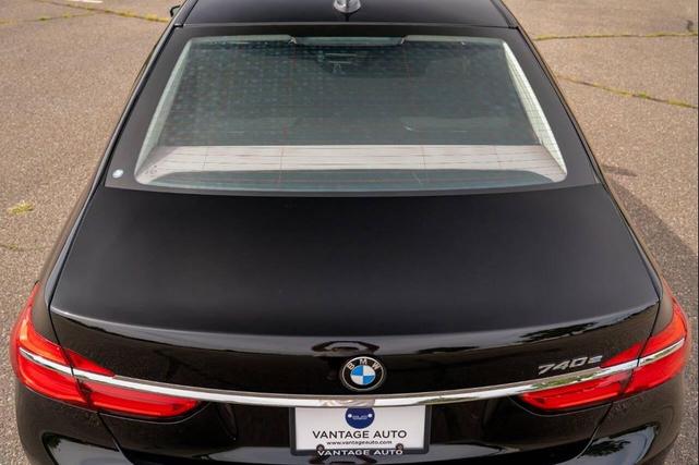 Photo of 2018 Black BMW 740e