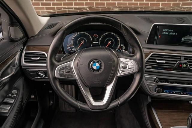 Photo of 2018 Black BMW 740e