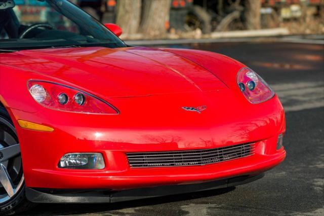 Photo of 2005 Red Chevrolet Corvette