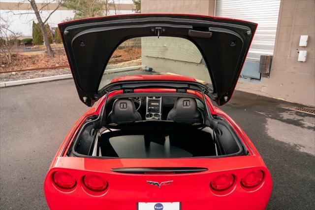 Photo of 2005 Red Chevrolet Corvette