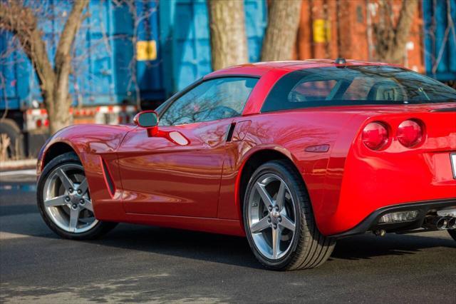 Photo of 2005 Red Chevrolet Corvette