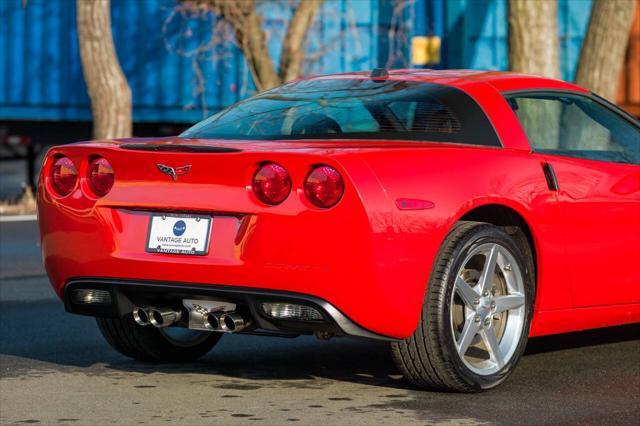 Photo of 2005 Red Chevrolet Corvette