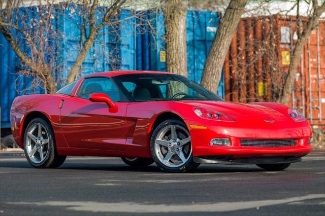 Photo of 2005 Red Chevrolet Corvette