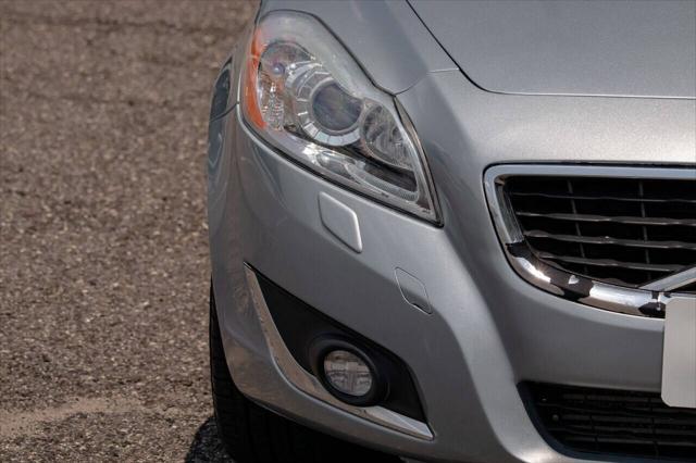 Photo of 2013 Electric Silver Metallic Volvo C70