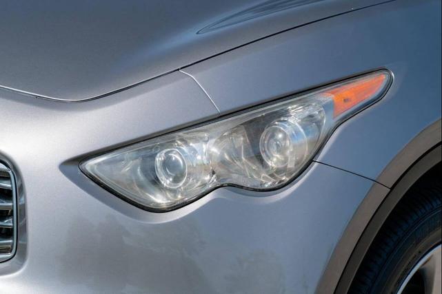 Photo of 2011 Gray INFINITI FX50
