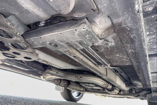 Photo of 2011 Gray INFINITI FX50