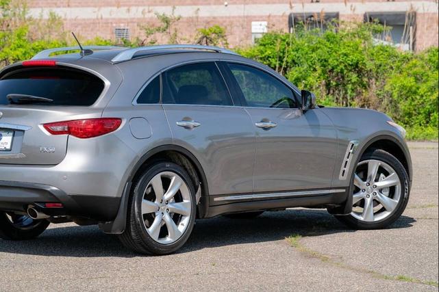 Photo of 2011 Gray INFINITI FX50